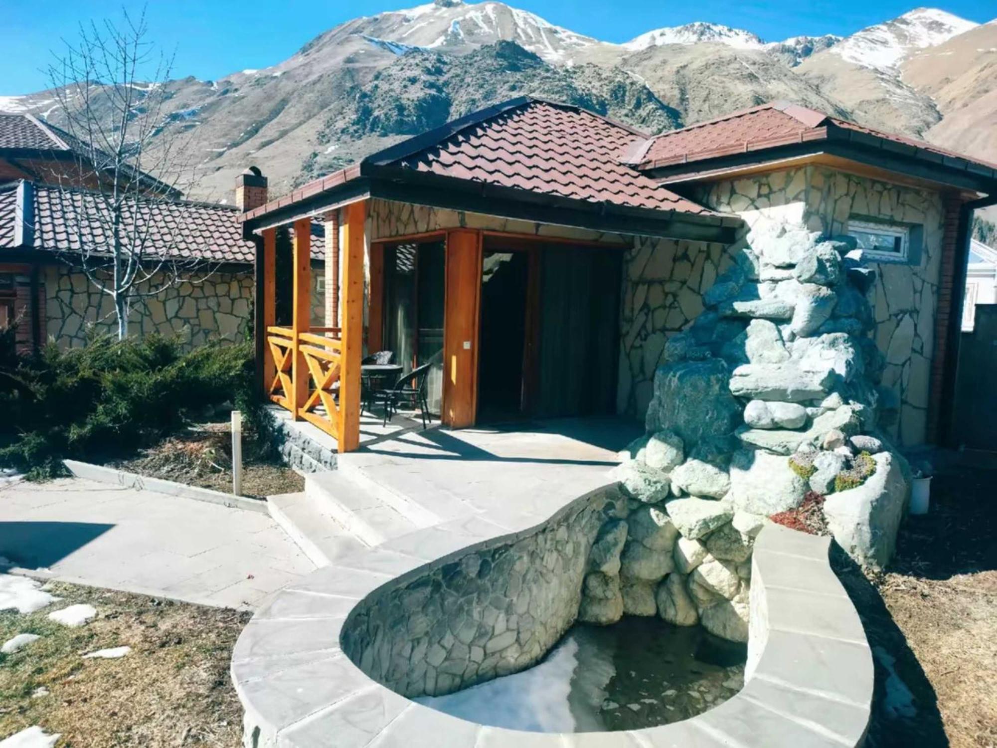 Vardisubani Villa Kazbegi Luaran gambar