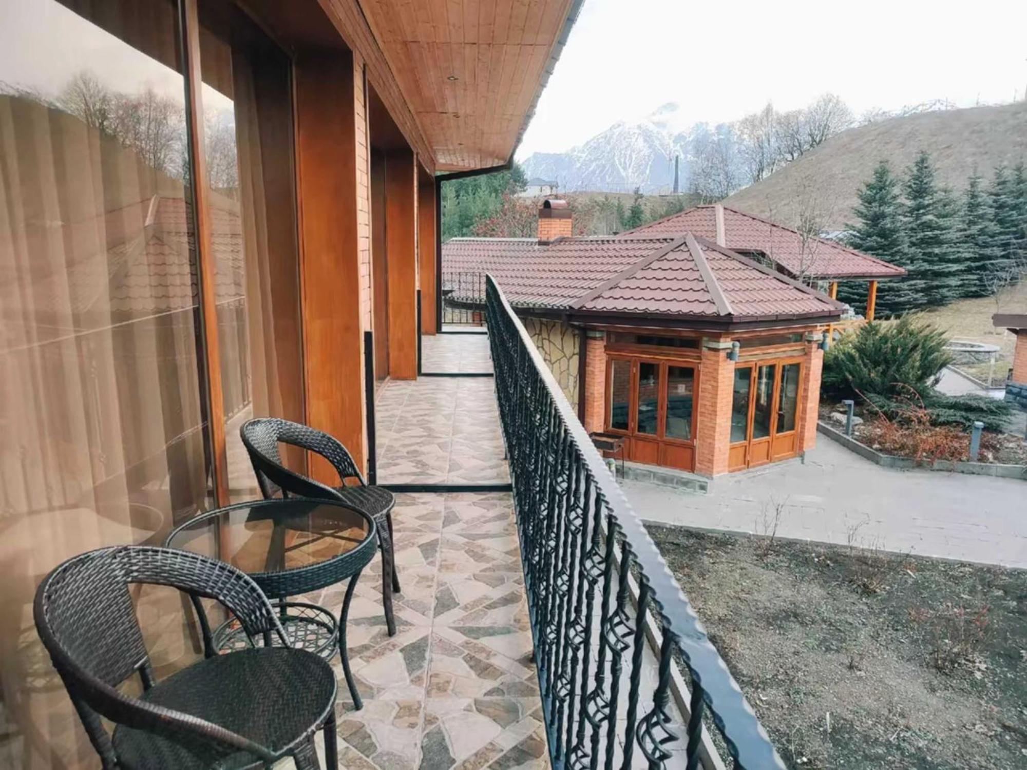 Vardisubani Villa Kazbegi Luaran gambar